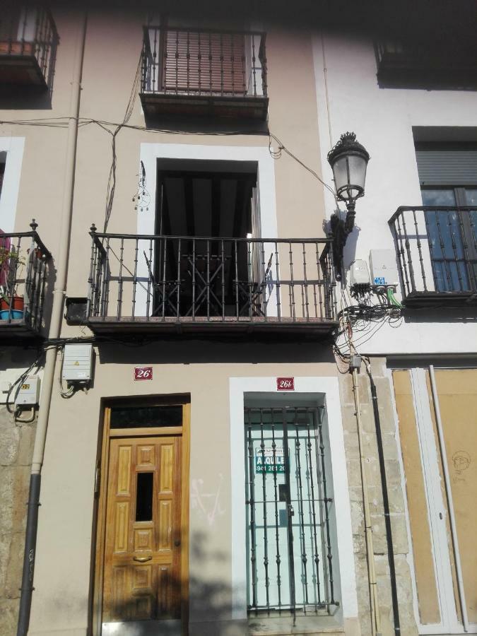 Estupendo Apartamento ログローニョ エクステリア 写真